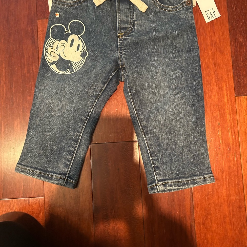 ✅ NWT babyGap x Disney Mickey Mouse Set - 12-18M Outfit & 6-12M Hat - Picture 5 of 10